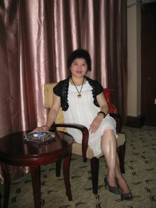 53岁离异女征婚照片(id:58376719)_新疆乌鲁木齐征婚