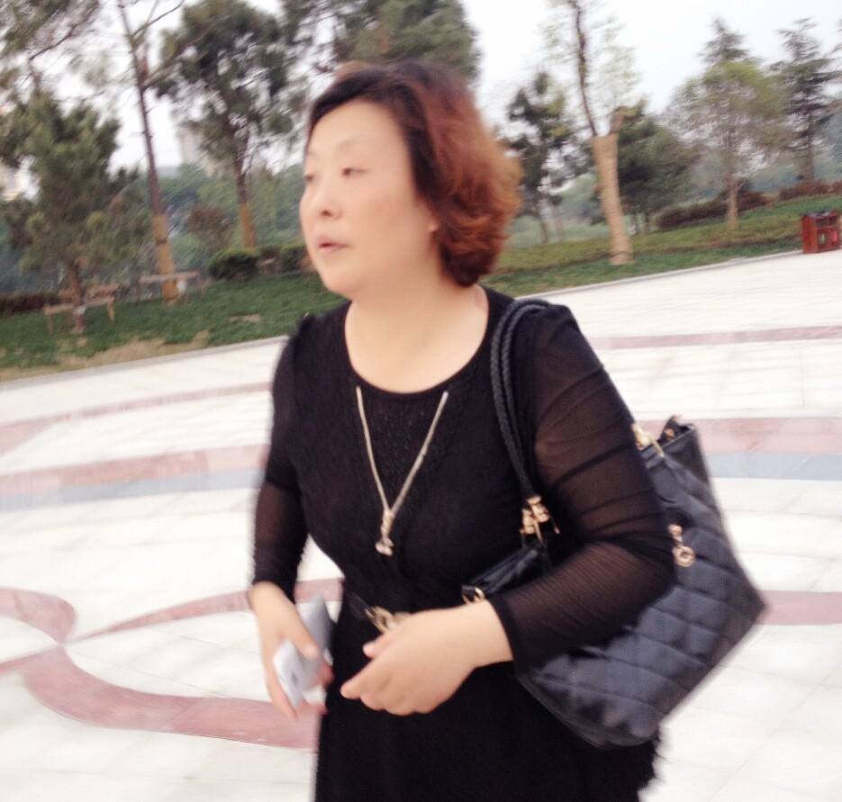 51岁离异女征婚照片(id:70983373)_江苏宿迁征婚交友