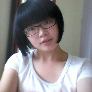 邓女子照片