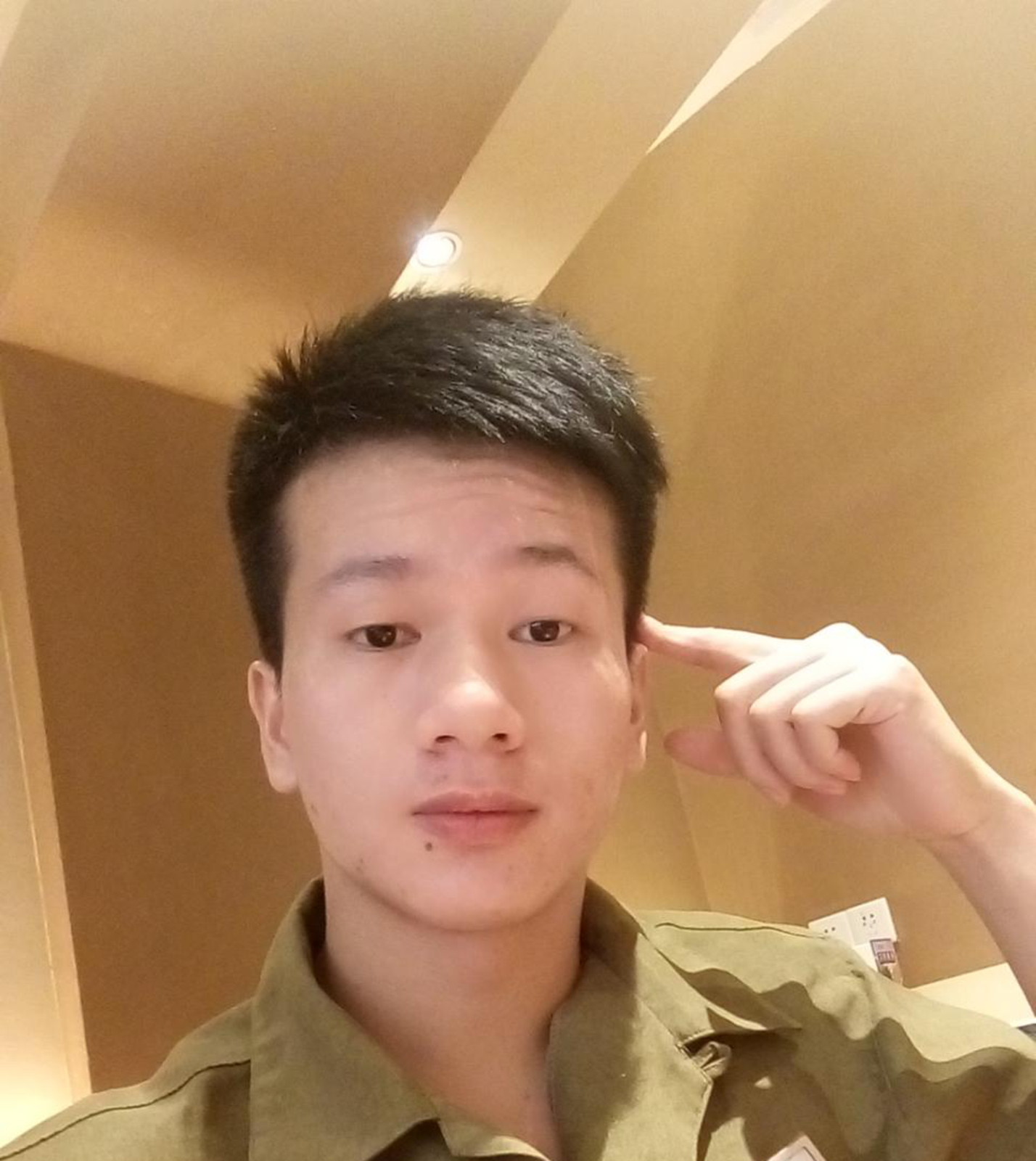 24岁未婚男征婚照片(id:81355231)_广东清远征婚交友