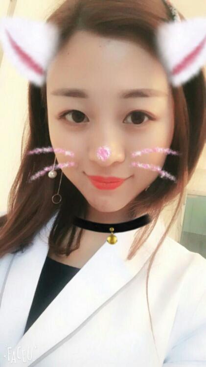 纹绣师照片