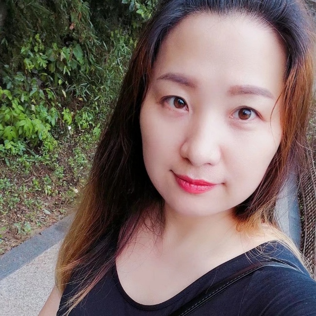 40岁女人头像,40岁女人照片头像 真人 40岁离异女征婚照片(id:1544584387)_浙江绍兴征婚