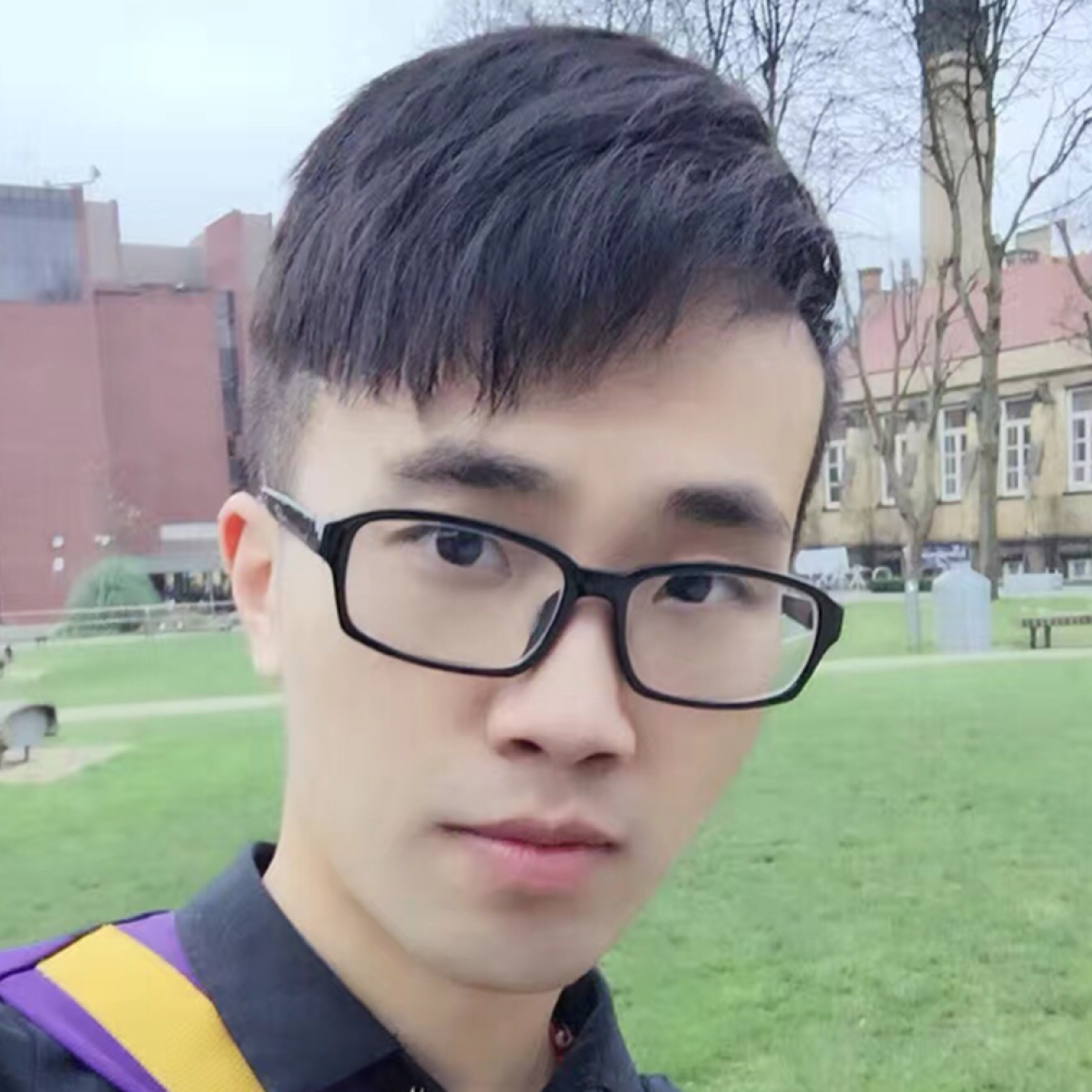 25岁男生生活照片多张,27岁男生照片真实 25岁未婚男征婚照片(id:1916899693)_重庆征婚交友