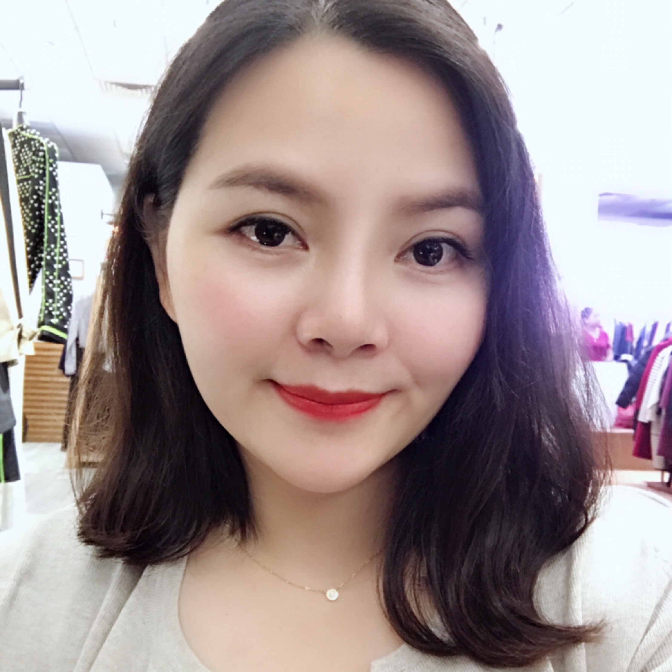 34岁离异女征婚照片(id:1980792667)_广东深圳征婚交友_珍爱网
