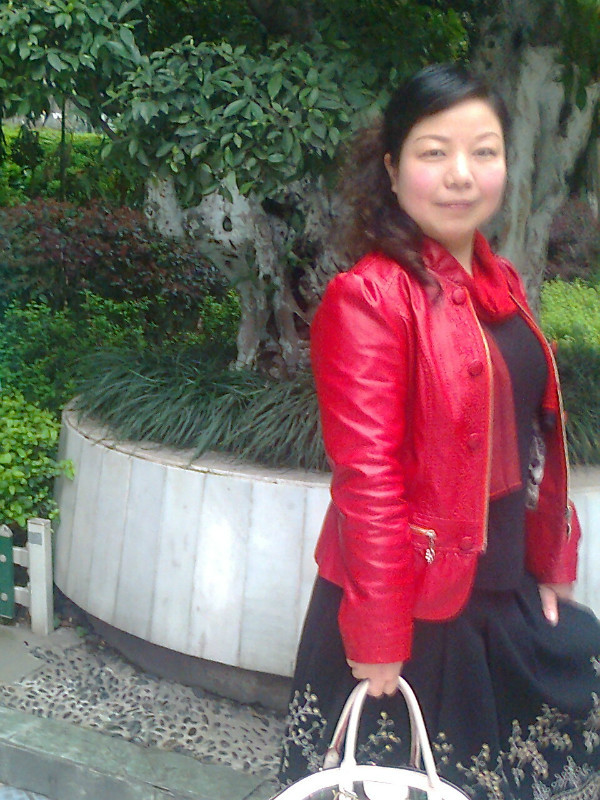 45岁离异女征婚照片(id:49950727)_广东东莞征婚交友_珍爱网