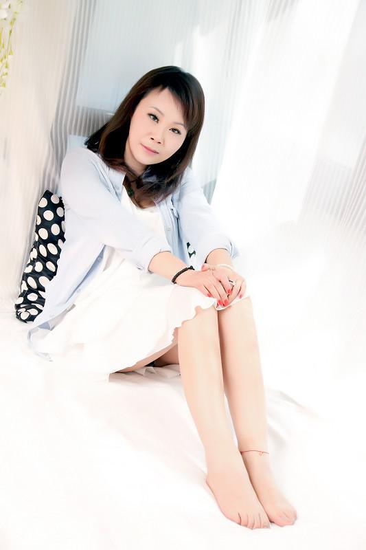 42岁离异女征婚照片(id:57119509)_湖北武汉征婚交友_珍爱网