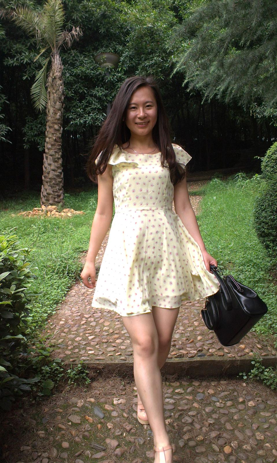 25岁未婚女征婚照片(id:78700897)