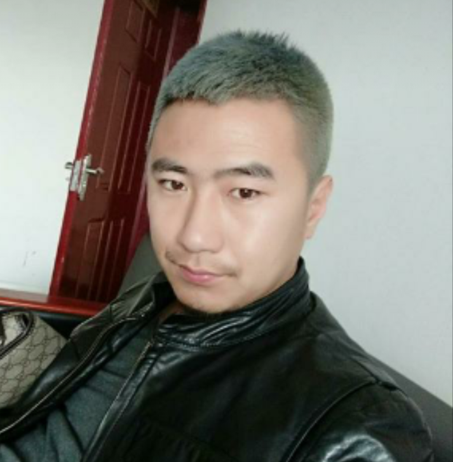 30岁未婚男征婚照片(id:84303073)_内蒙古通辽征婚交友_珍爱网