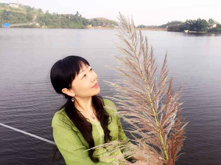 44岁离异女征婚照片(id:93900913)_四川眉山征婚交友_珍爱网