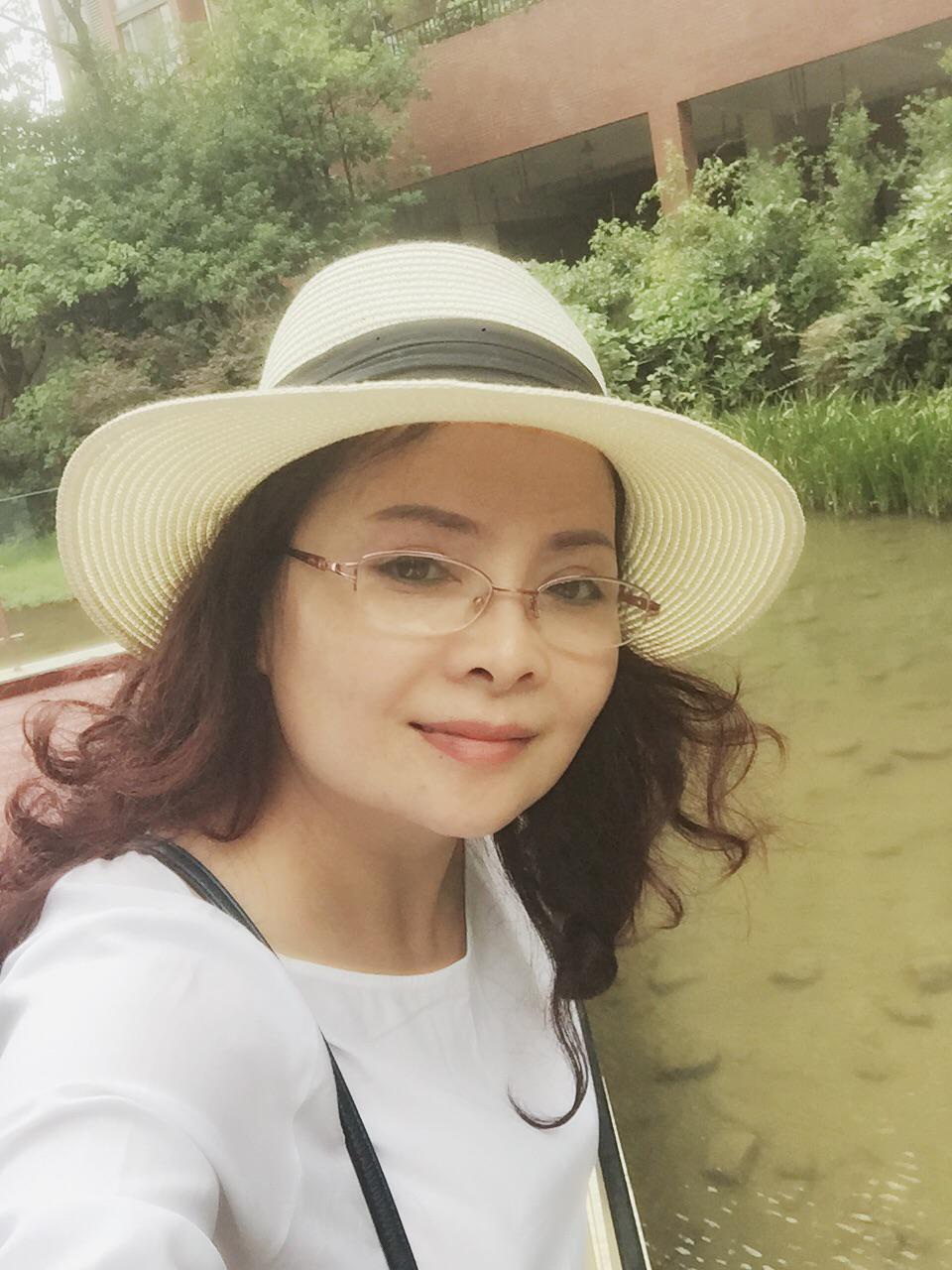 50岁离异女征婚照片(id:94303081)_贵州贵阳征婚交友_珍爱网