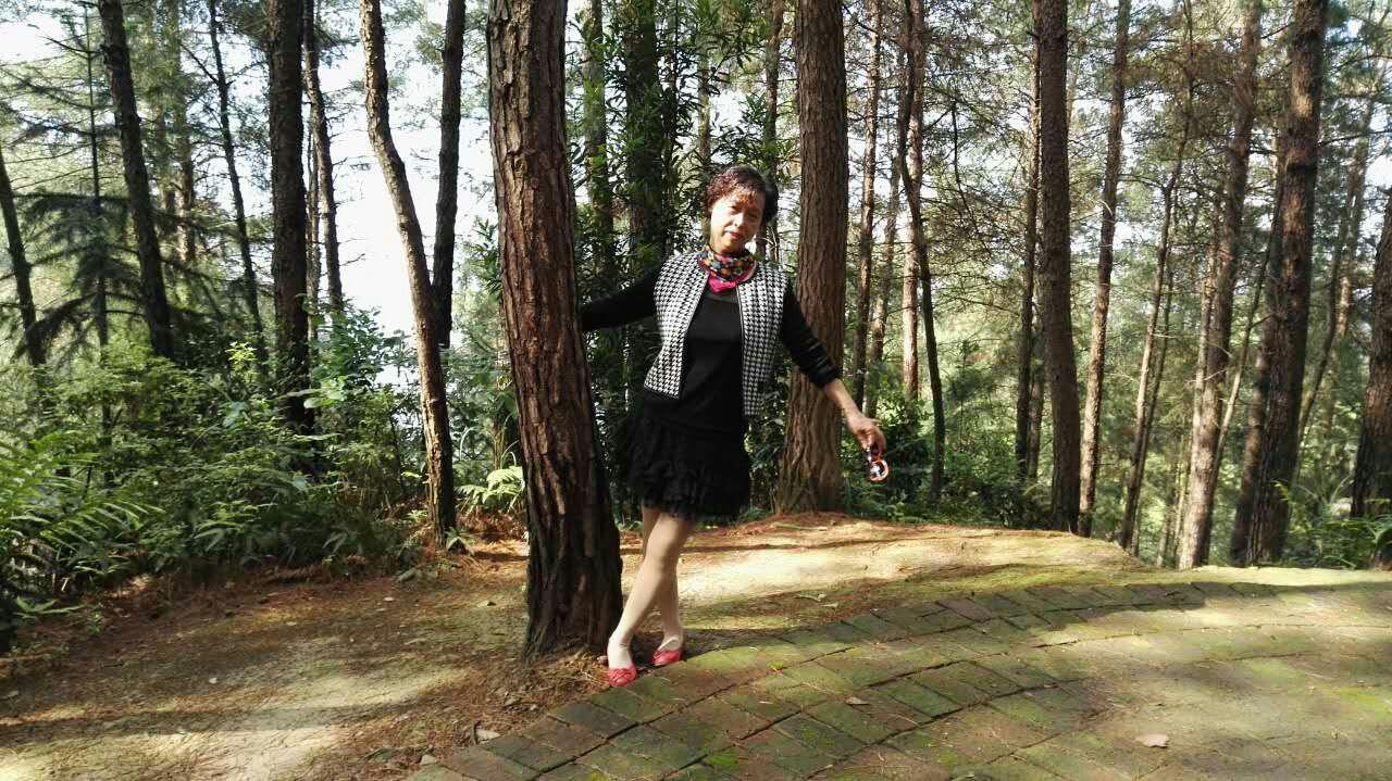 65岁丧偶女征婚照片(id:95790445)_重庆征婚交友_珍爱网
