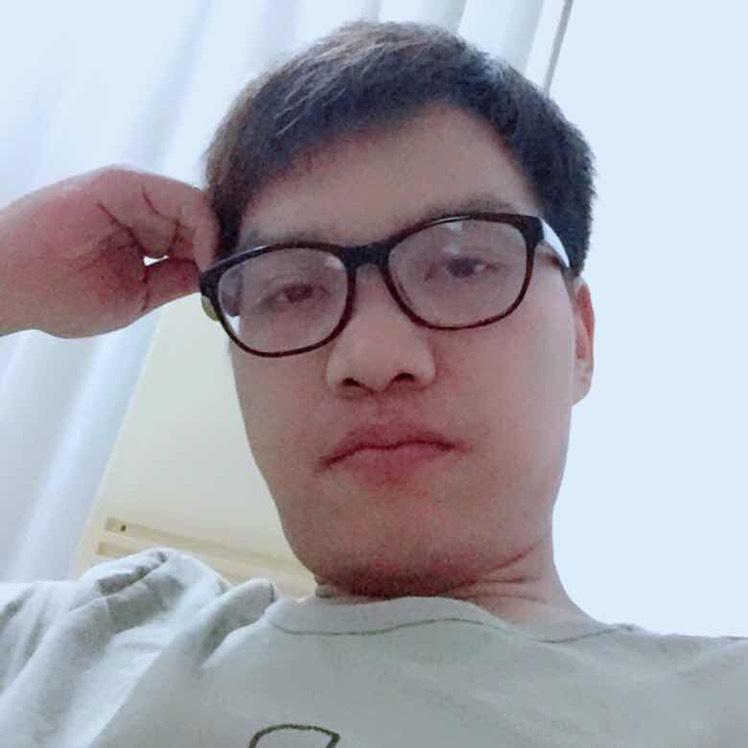 小虎牙的霸道照片