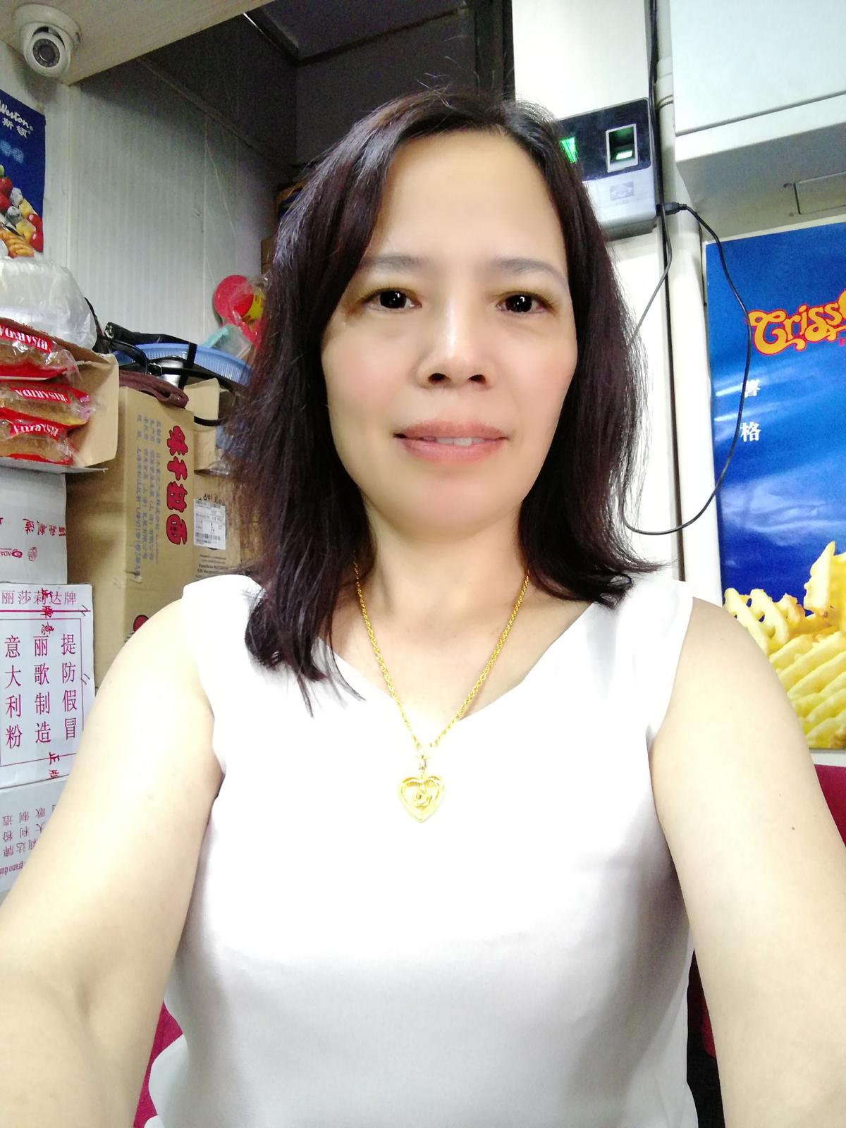 51岁离异女征婚照片(id:106472101)_上海征婚交友_珍爱网