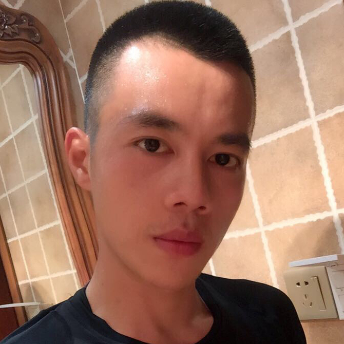 陈俊照片