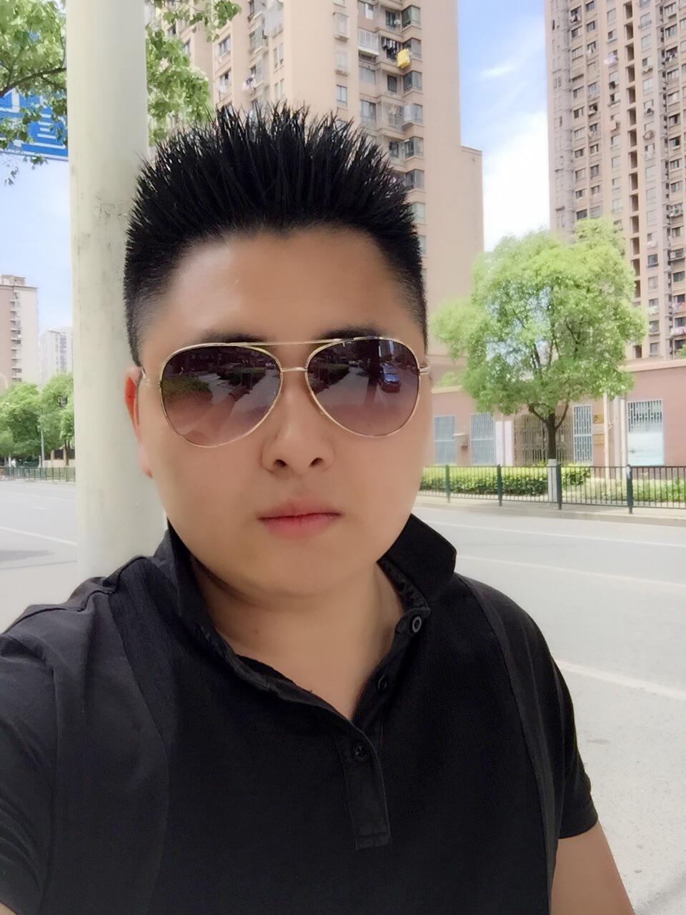 30岁未婚男征婚照片(id:106920103)_上海征婚交友_珍爱网