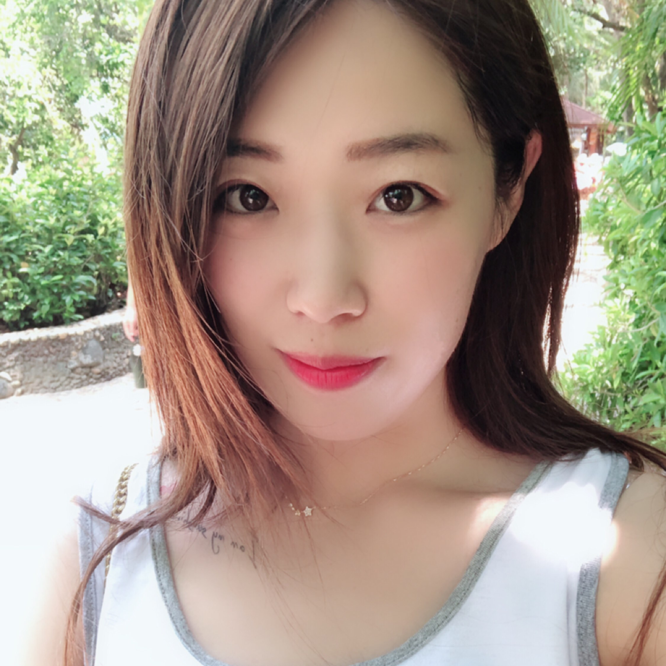 27岁离异女征婚照片(id:1718883295)_上海征婚交友_珍爱网